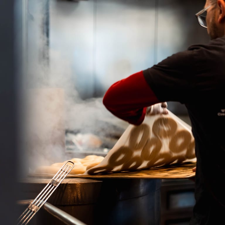 A Neighborhood Favorite Since 1987