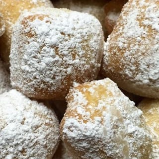 Zeppoles (12)