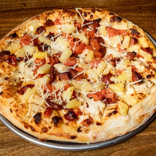 Big Kamanawana Spicy Hawaiian Pizza.