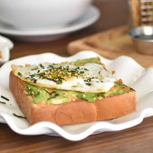 Bravocado Toast 太陽蛋牛油果多士.