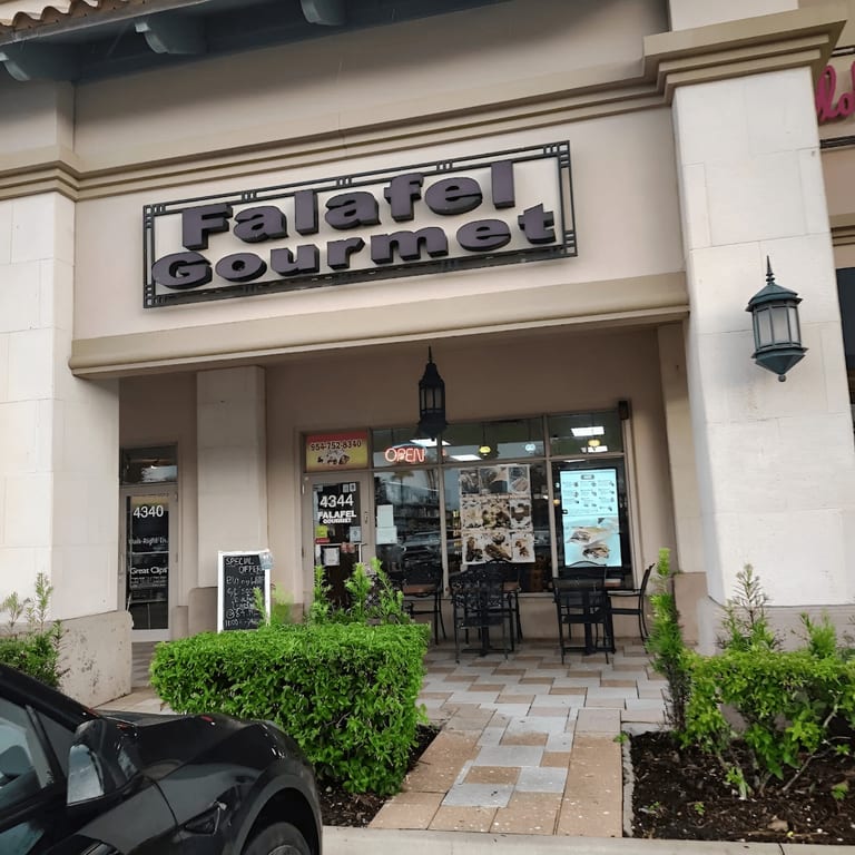 Fresh Mediterranean Comfort