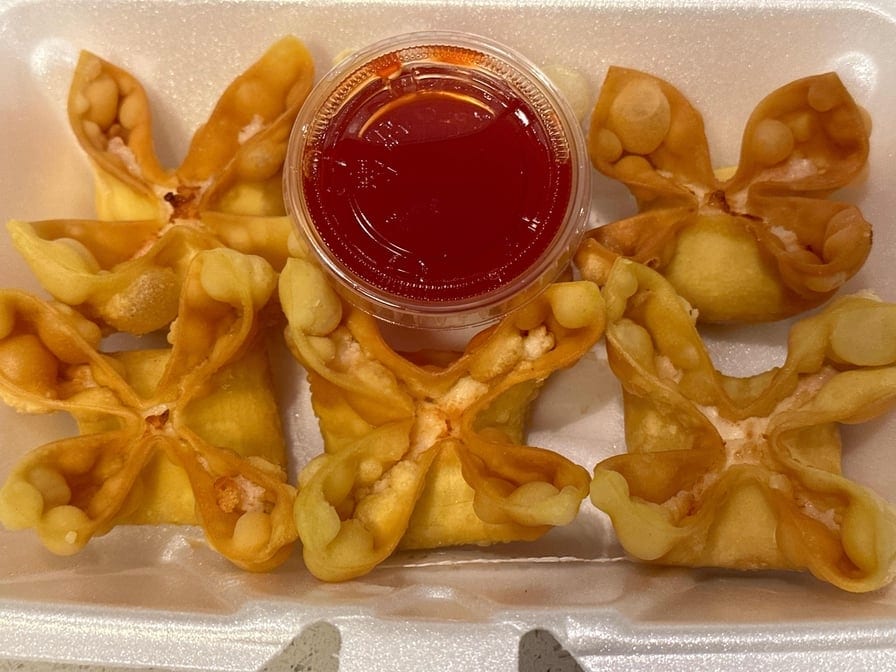 Crabmeat Rangoon (6 Pieces).