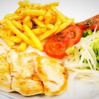 Pollo Asado Con Yuca Frita (Yuca Fries)