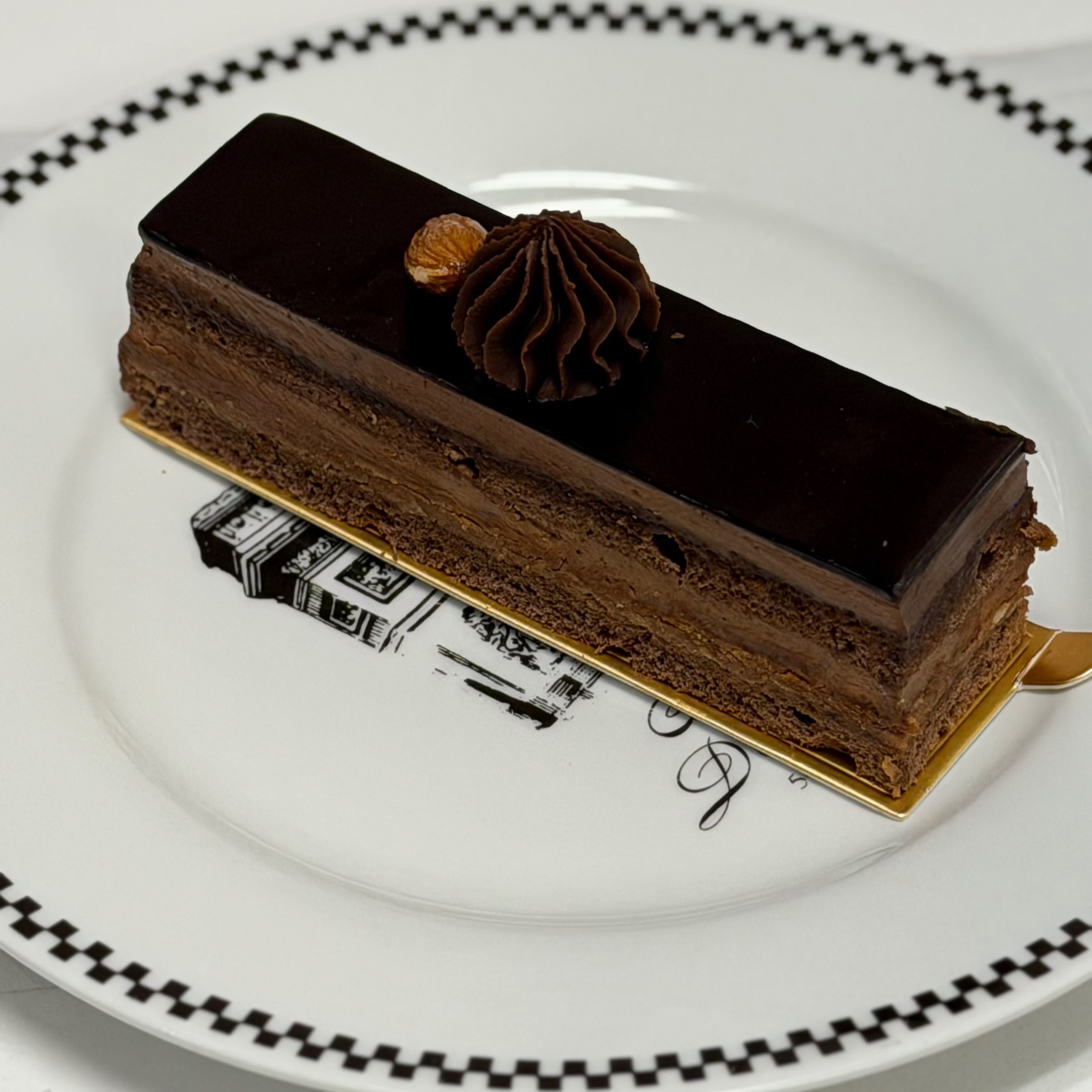 Crunchy Almond Cake.