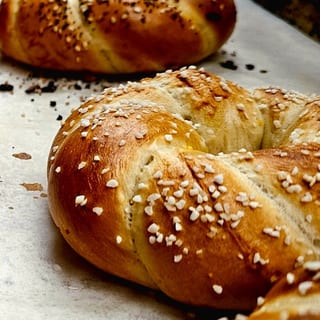 Pretzel bagel