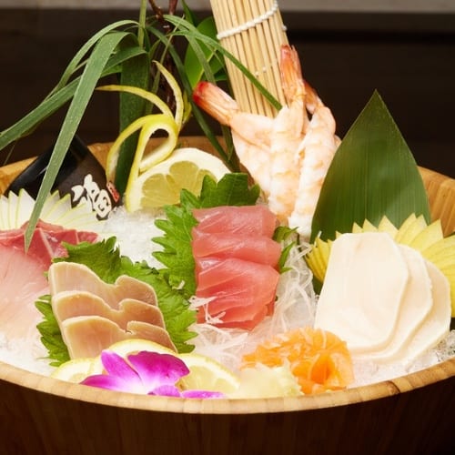 Sashimi Deluxe.