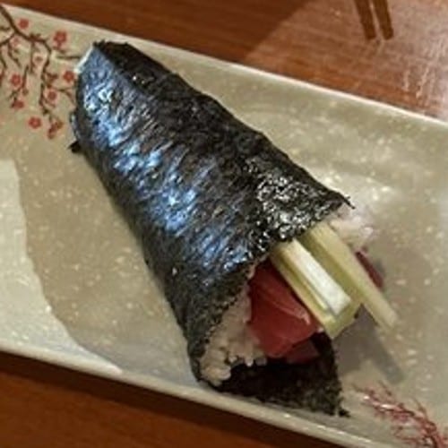 Spicy Tuna Handroll.