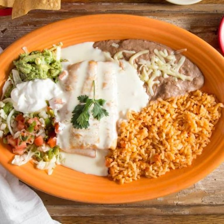 Delicious Chicken Nachos: A Tex-Mex Favorite