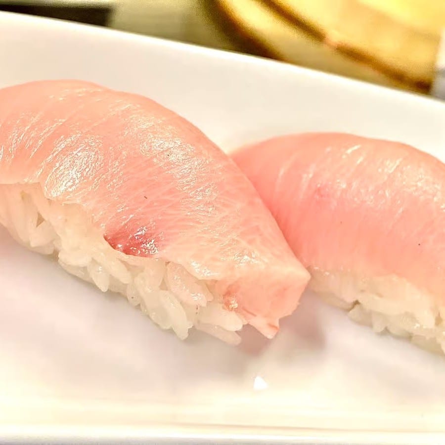 Yellowtail Nigiri.
