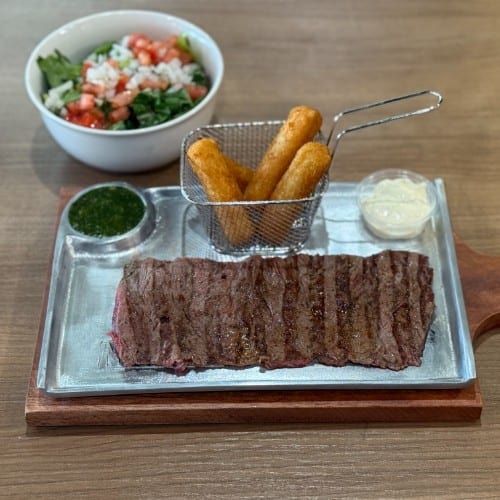 1/2 Lb Grilled Steak Platter / Carne a La Parrilla.