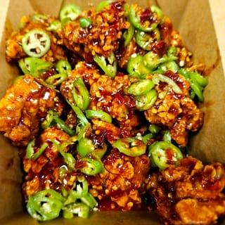 BONELESS Chilin' Chili Chicken