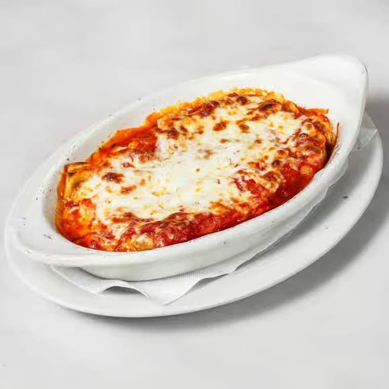 Delicious Lasagna and Italian Favorites