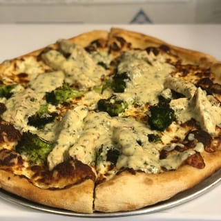 Chicken Broccoli Alfredo Pizza