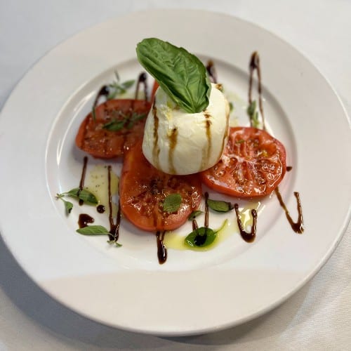 Mozzarella alla Caprese.