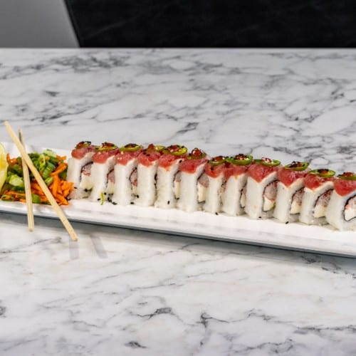 Rollo De Atún Picante / Spicy Tuna Roll.