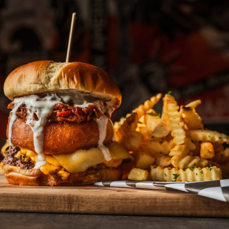 Burger & Chicken Catering for Your Daytona Event