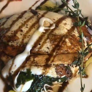 Prosciutto E Mozzarella Sandwich