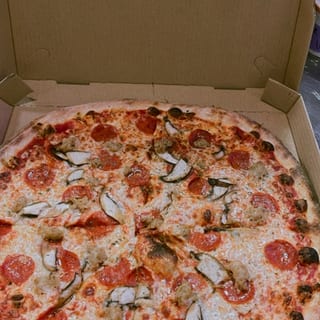 18 Inch large New York Pizza  (5-6 People))