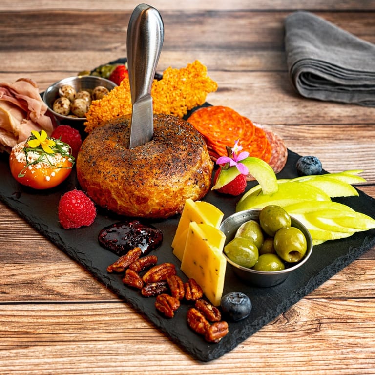 Bar Food Favorites: Pizza, Wings, and More