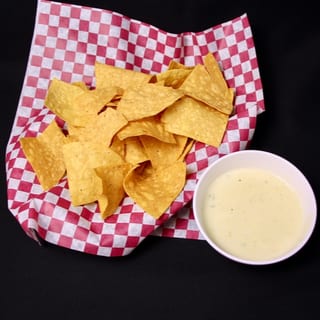 Large Chips & Queso 