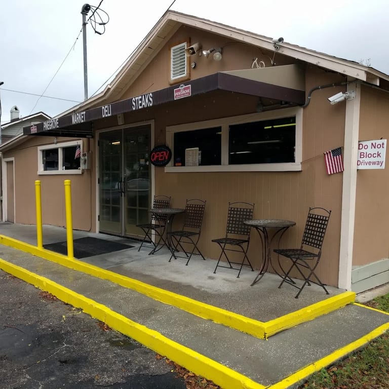 Welcome to Pinegrove Market and Deli