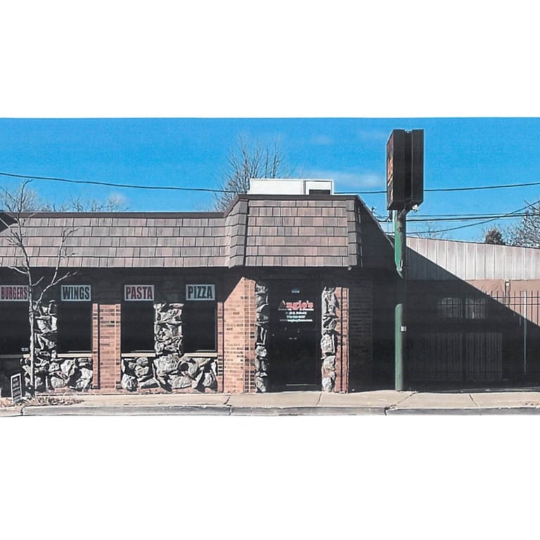 Welcome to Angie's Restaurant & Pizzeria! 