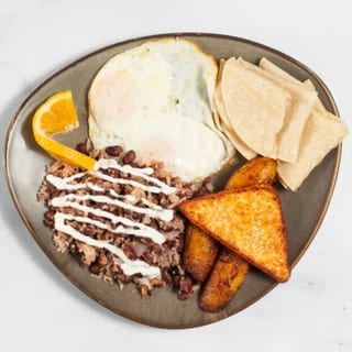 Nica Breakfast (Gallo Pinto)