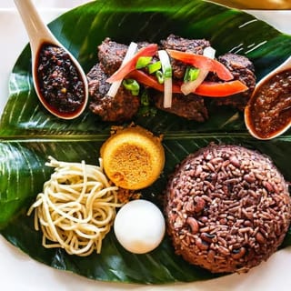 Waakye and Stew ( Choose Goat or Beef)