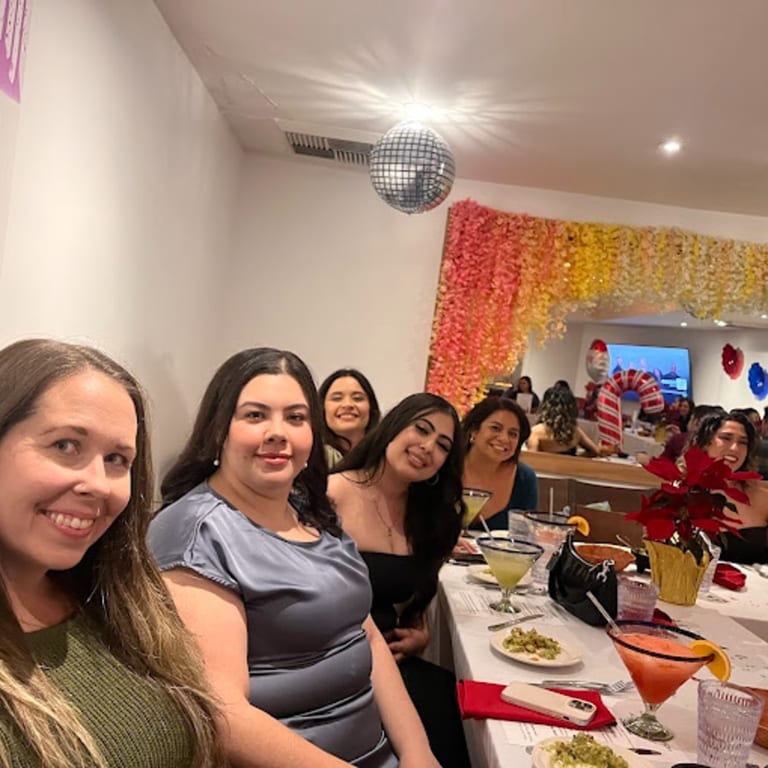 Unwind at Our Happy Hour 🍹🎶