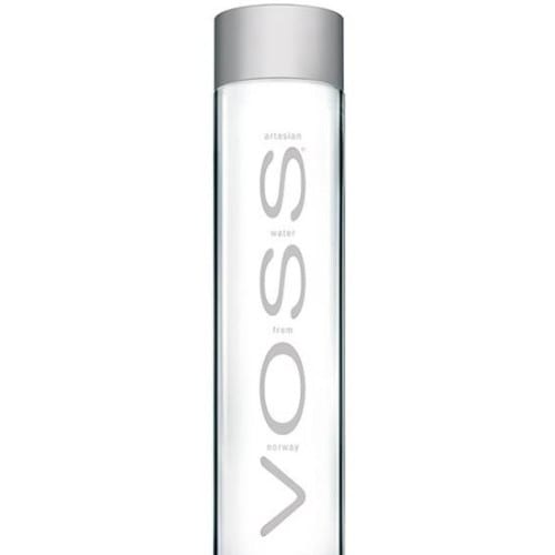 Voss 생수.
