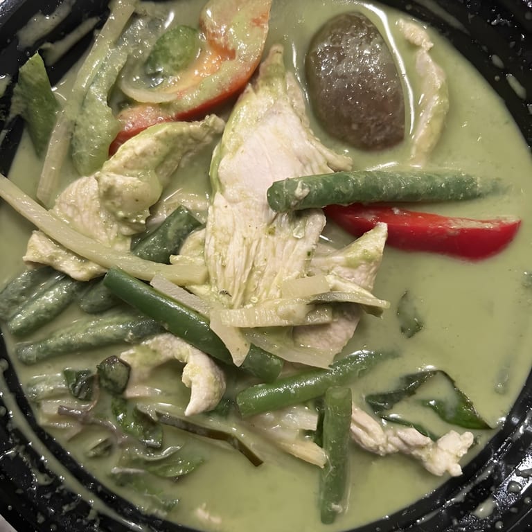 Journey to Thailand's Culinary Heart 🍛🌿🌶️✨