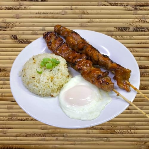 PORK BBQSILOG   (Available at 9:00am).