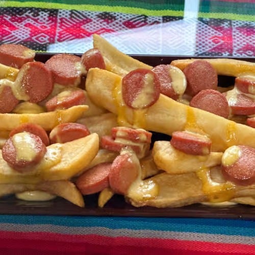Salchipapas.