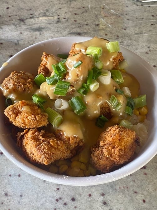 TENDERONI Bowl W/ Mashed Potatoes or Rice and Gravy.