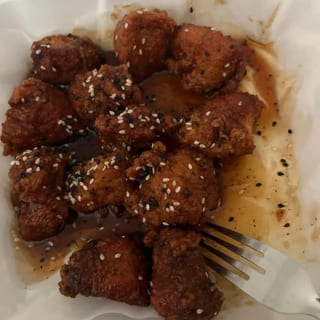 8 Boneless Wings Lunch