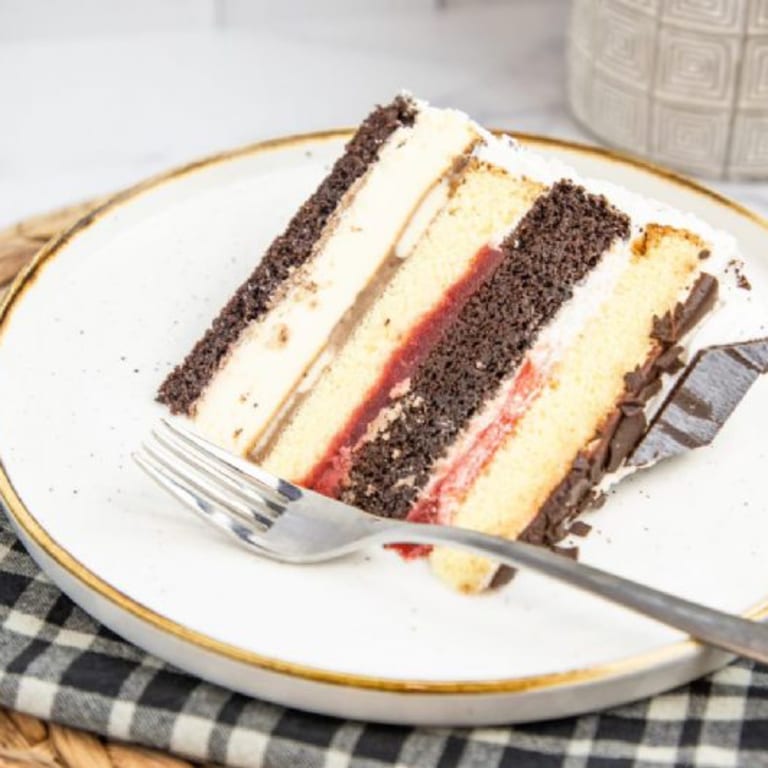 Savor Authentic Mexican Flavors in Independence 🌯