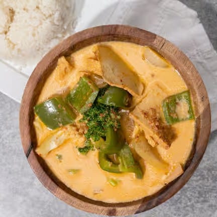 C3. Red Curry.