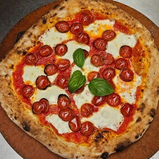 3. Diavola Pizza (Italian Pepperoni)