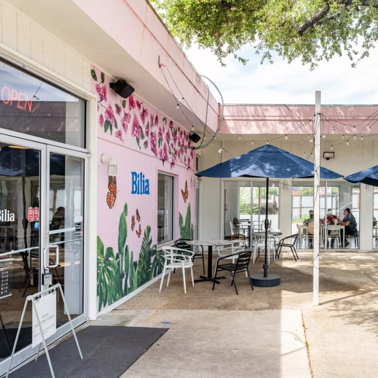 A Casual, Family-Friendly Atmosphere