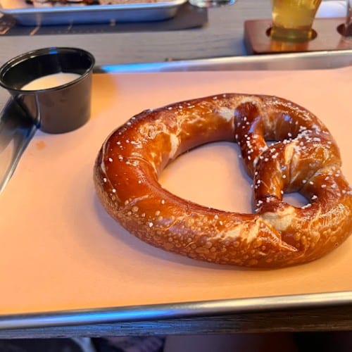 Über Bavarian Soft Pretzel.
