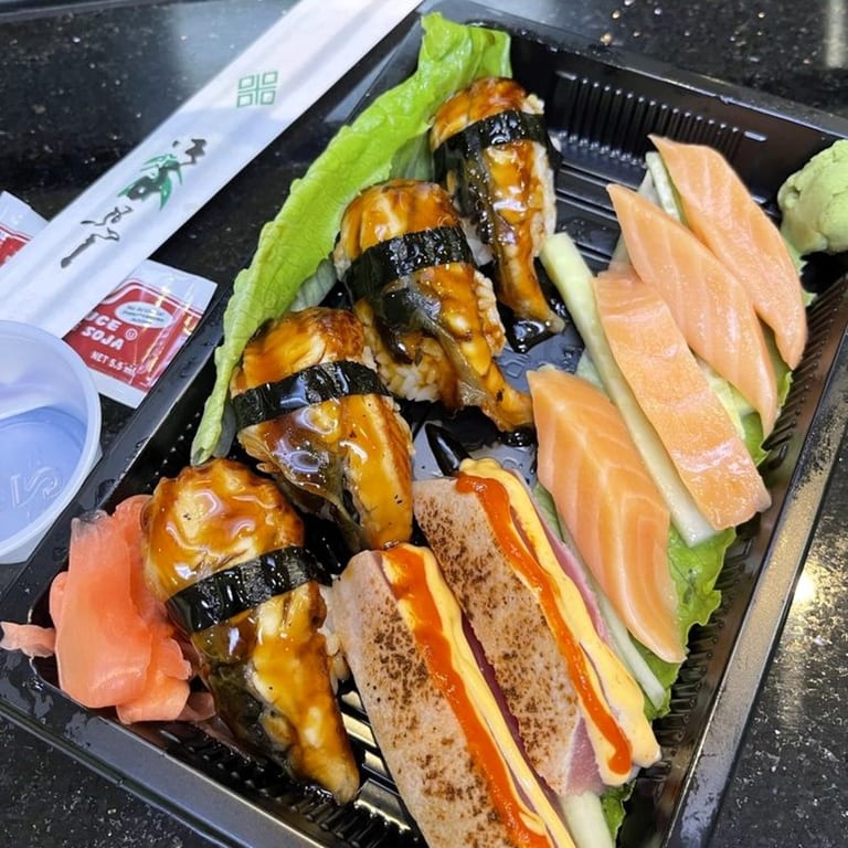 Welcome to MAJÉ Sushi in West Lafayette!