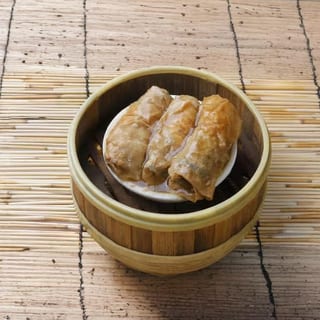 Steamed Tofu Skins with Mince Pork / 鮮竹卷