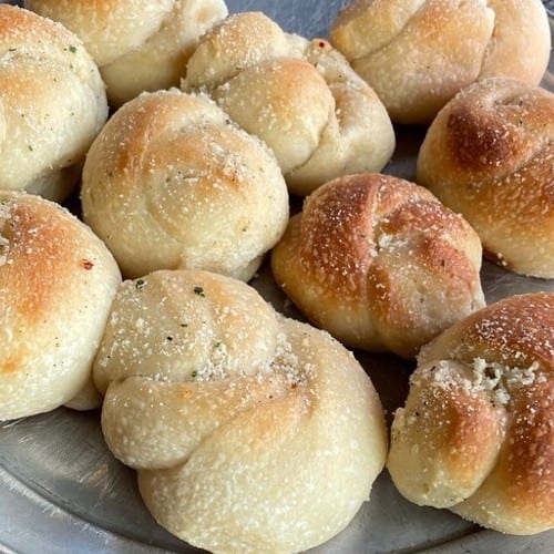Garlic Knots.