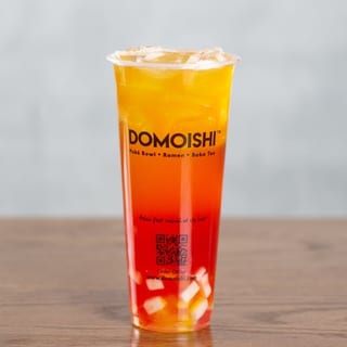 Pina strawberry green tea