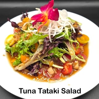 Tuna Tataki Salad