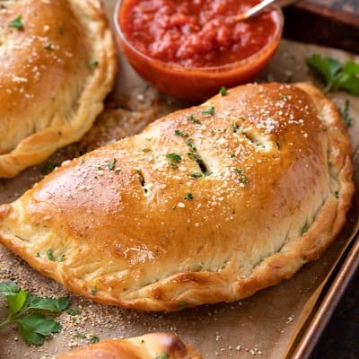 Cheese Calzone (Calzone).