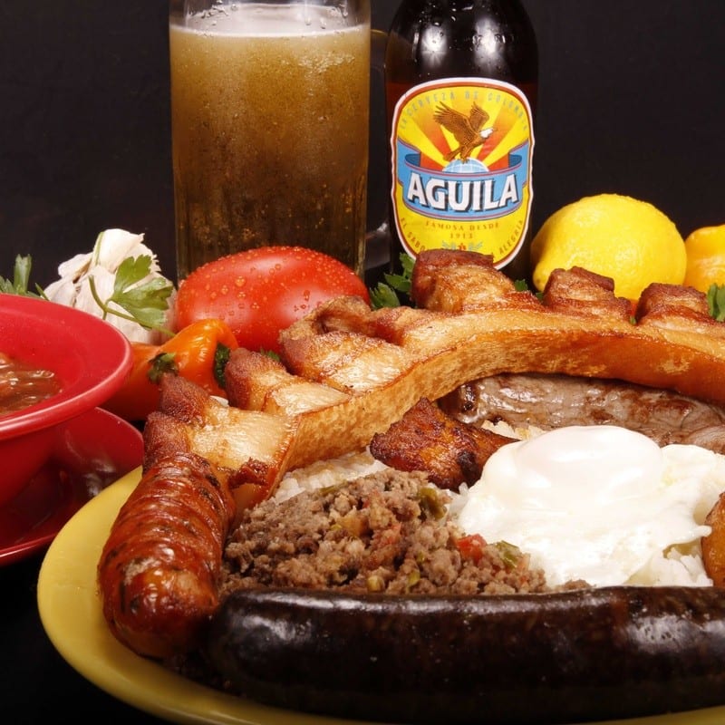 Montañera Latinos – Traditional Colombian Platter.