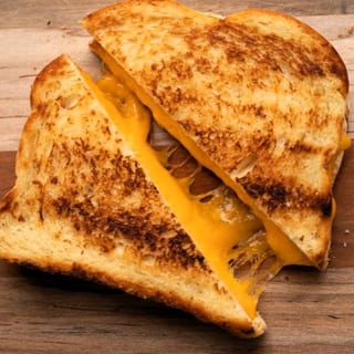 Kids Grilled Cheese & Fries