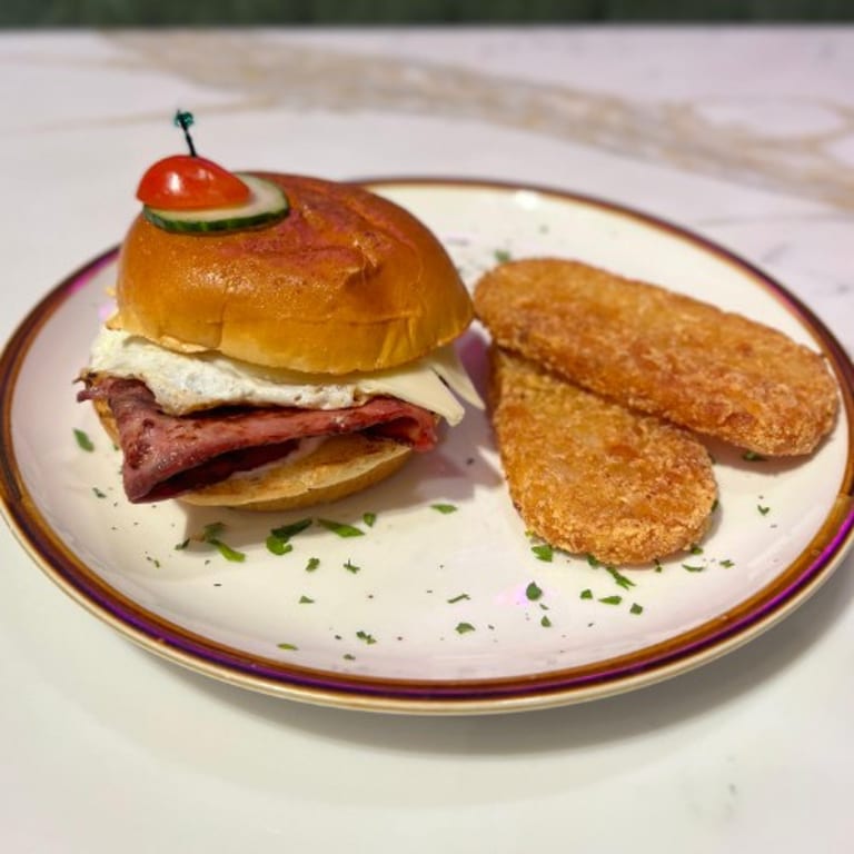 Satisfying Sandwiches: Cafe's Best Bites