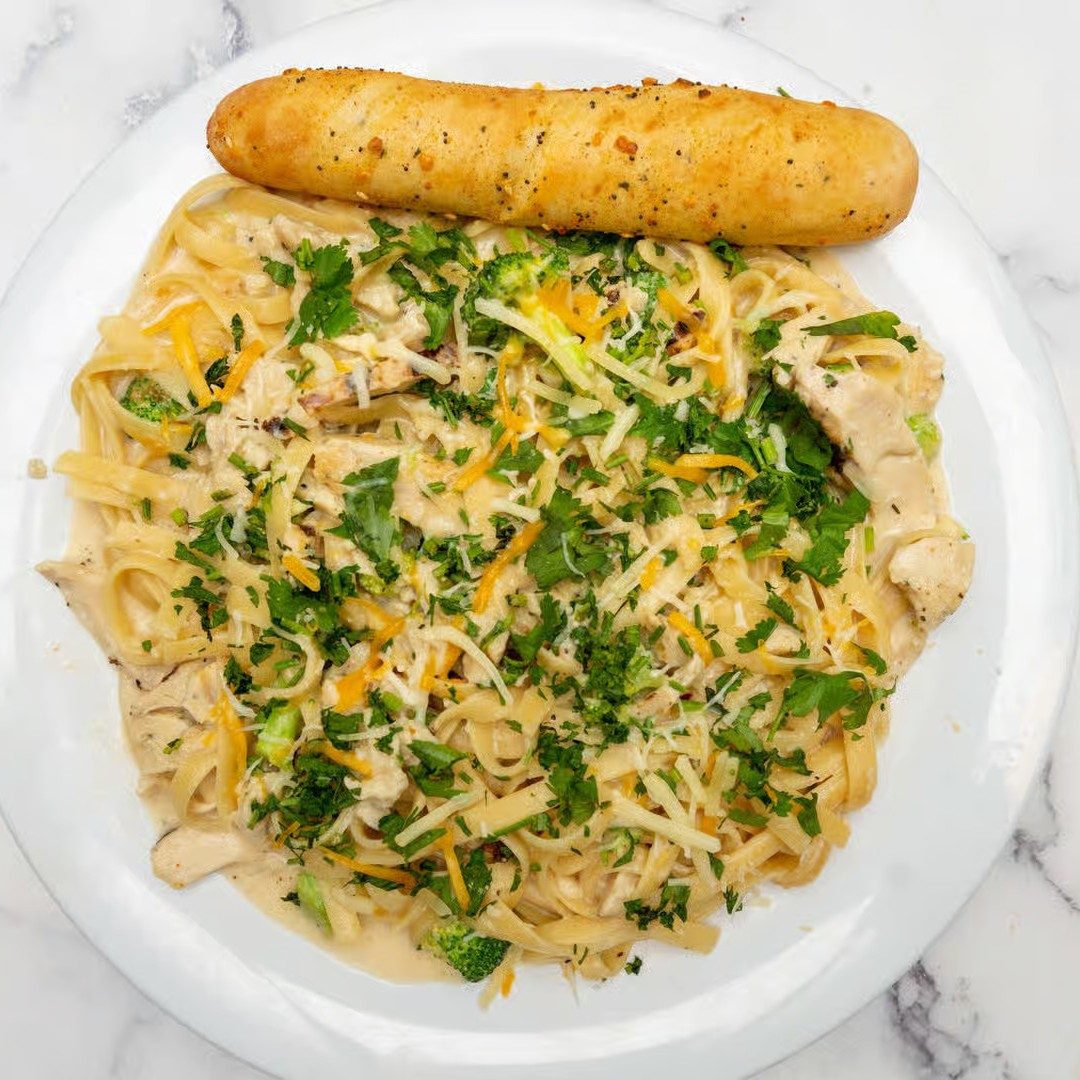 Chicken Alfredo.